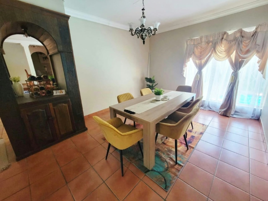 5 Bedroom Property for Sale in Suidrand Free State